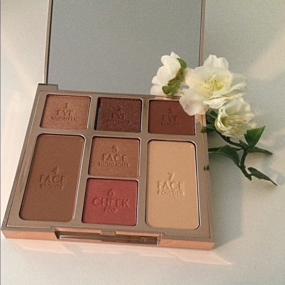 Charlotte Tilbury “Look of Love” in a Palette